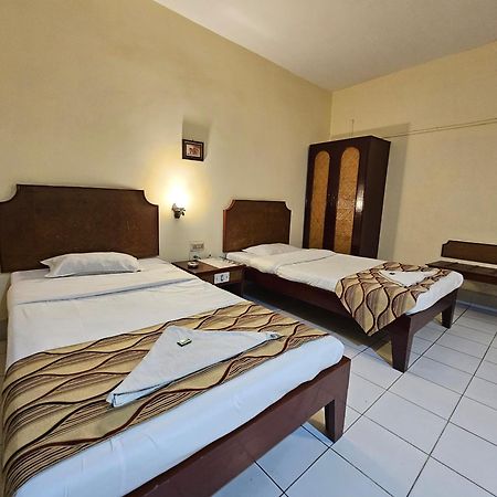 Hotel Indsurya Дибругарх Экстерьер фото