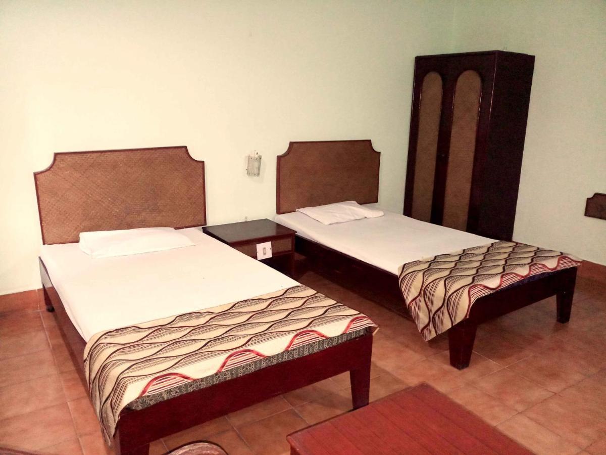 Hotel Indsurya Дибругарх Экстерьер фото
