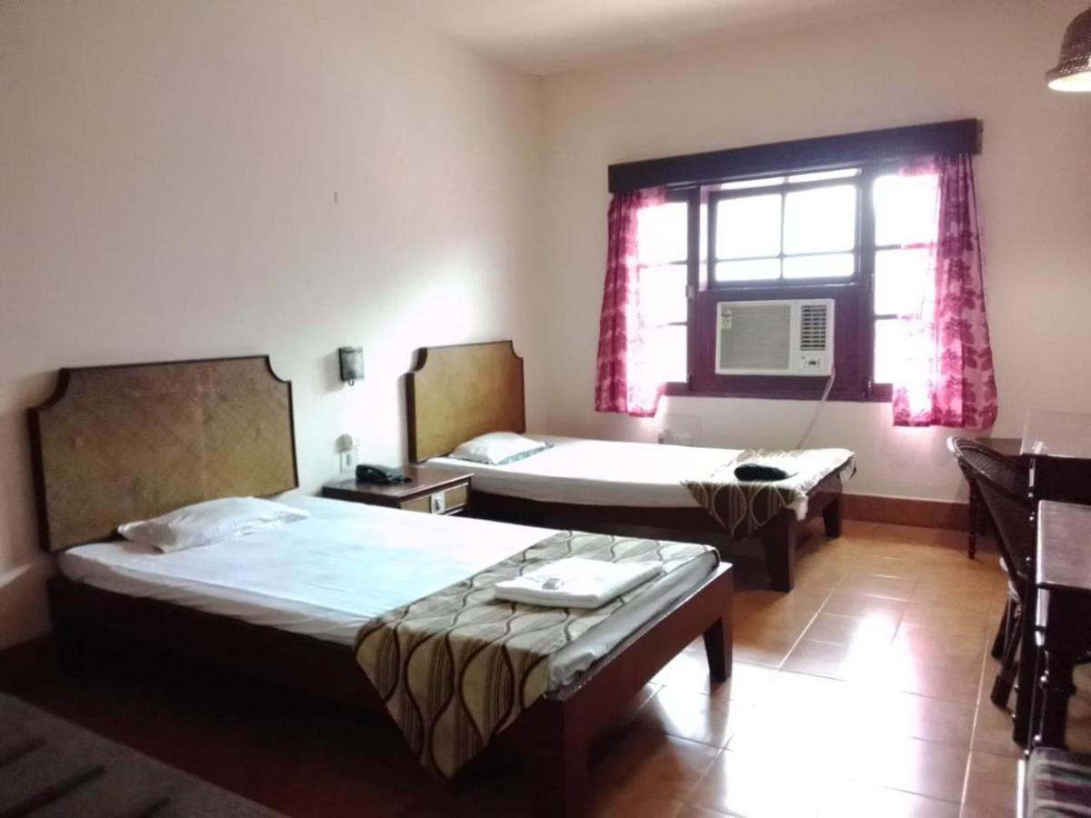 Hotel Indsurya Дибругарх Экстерьер фото