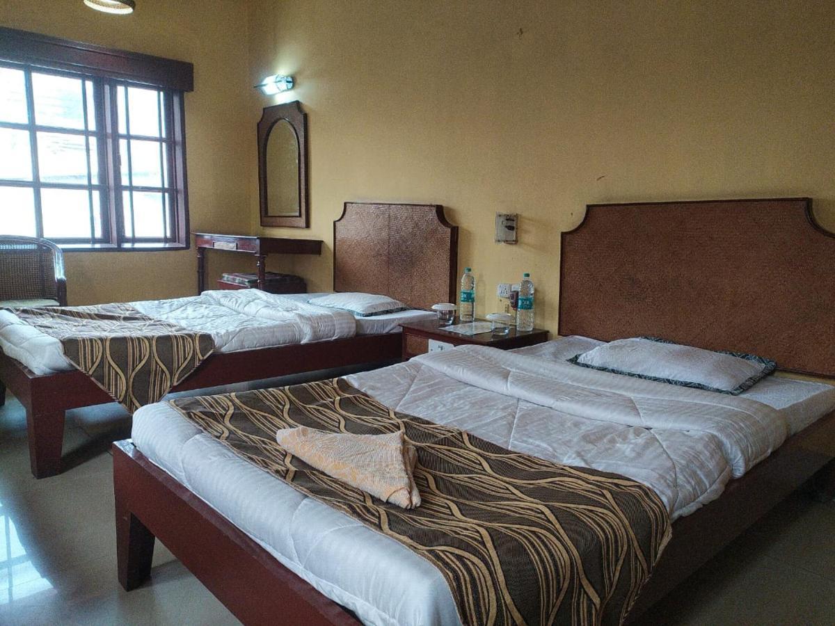 Hotel Indsurya Дибругарх Экстерьер фото