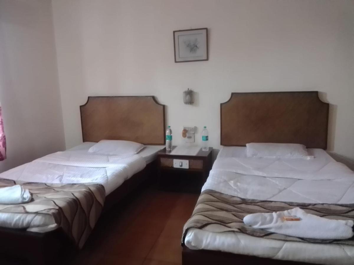 Hotel Indsurya Дибругарх Экстерьер фото