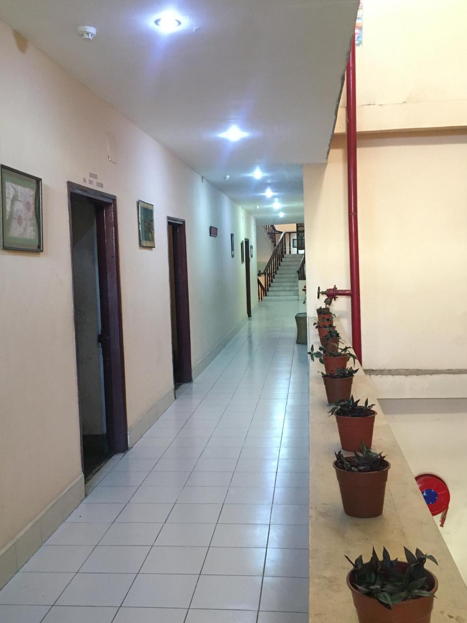 Hotel Indsurya Дибругарх Экстерьер фото
